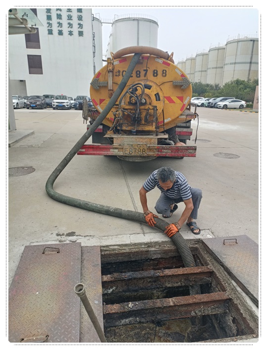 德宏隔油池清掏