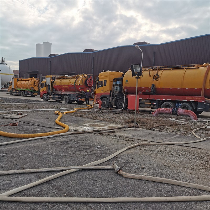 德宏污水池清理